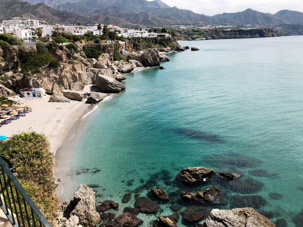 Villa Angie Nerja Eksteriør billede